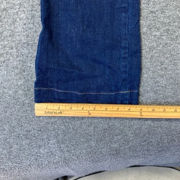 Classic Blue Women's Jeans - Picture 6 of 10